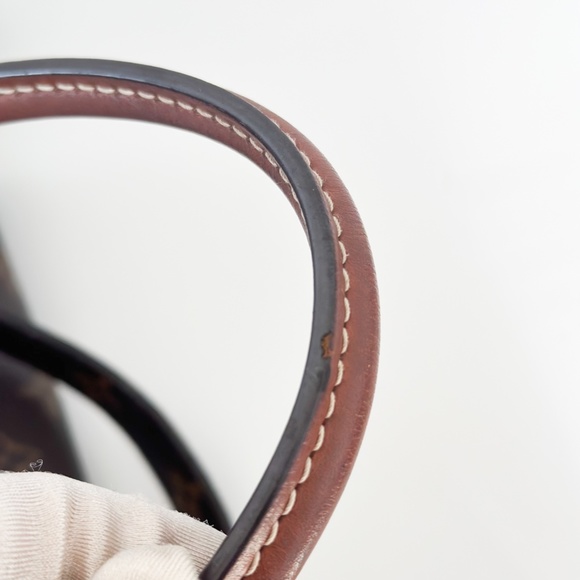 Louis Vuitton Pallas MM - Picture 8 of 16